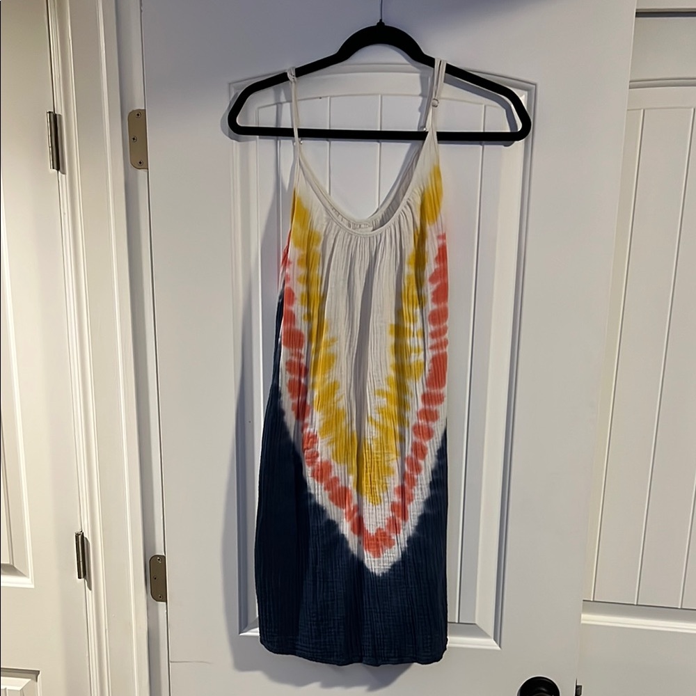 Yellow and White Sleeveless V-Neck Sundress